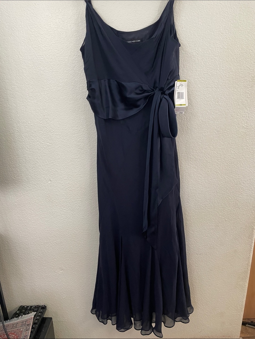 Jones New York NWT 100% silk Navy Maxi evening Dress Classic elegant 18x52